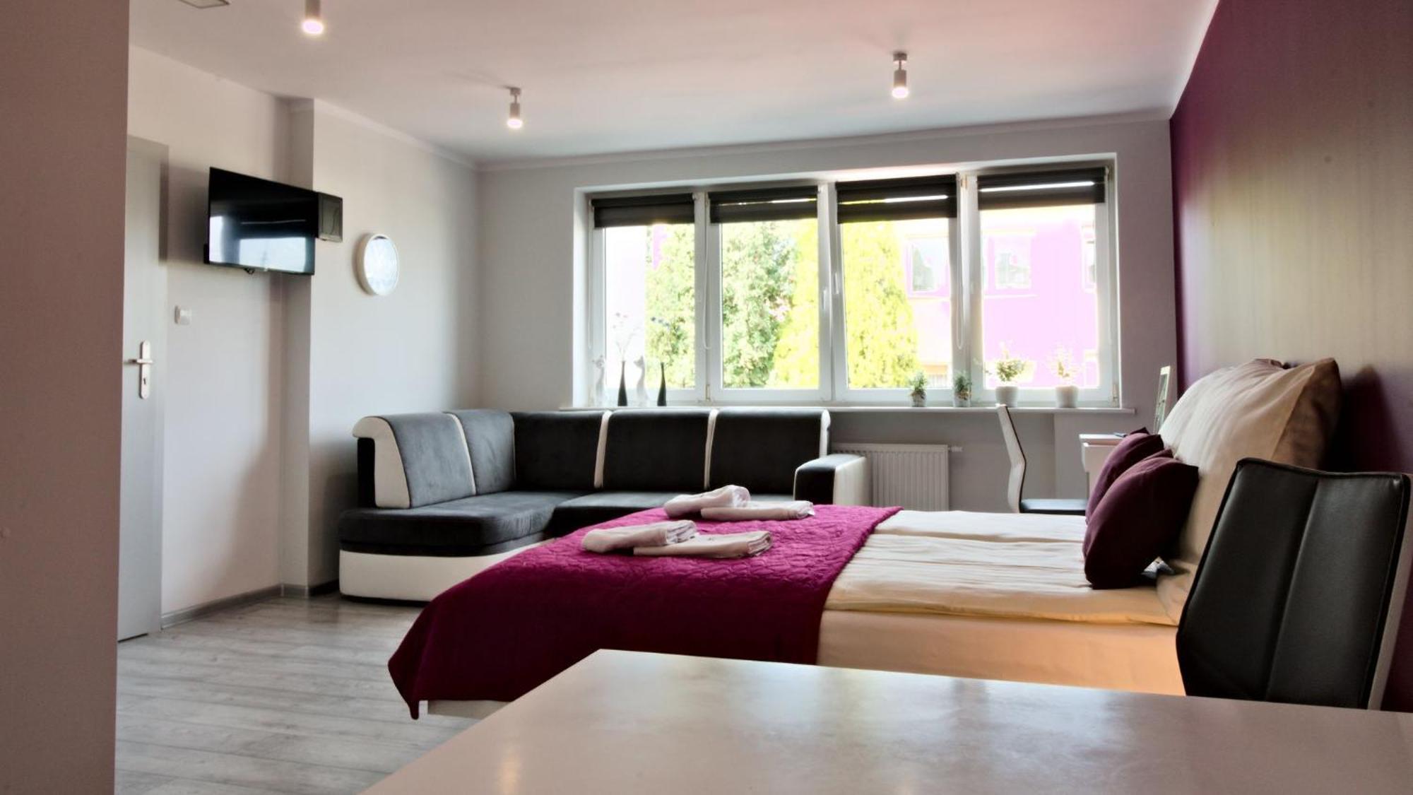 Apartment Lc & B52